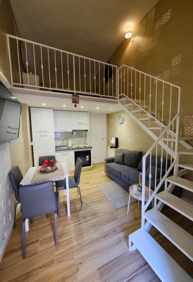 O Vascetiello Apartment Napoli Bagian luar foto