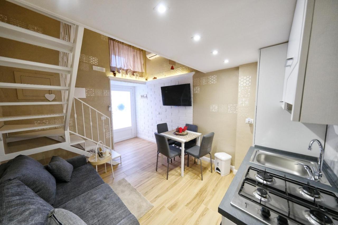 O Vascetiello Apartment Napoli Bagian luar foto